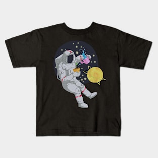 Astronaut Outer space Kids T-Shirt